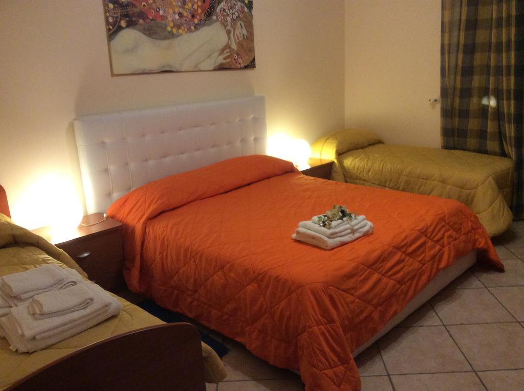 Villa Adriana B&B Comiso Kamer foto